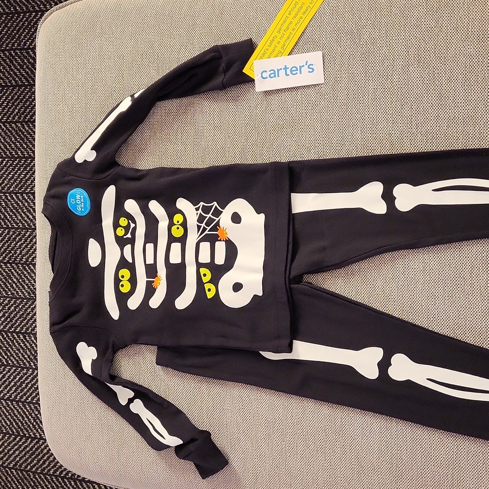 Carter's GLOW IN THE DARK pj's